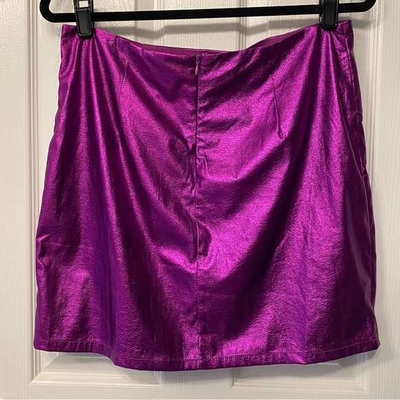 superdown. Revolve. Size X Large. Metallic Purple Skirt. 💜 - Picture 7 of 12